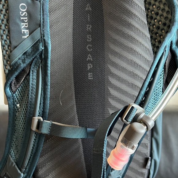 OSPREY Siskin 8 Hydration Backpack - Slate Blue - Picture 3 of 3